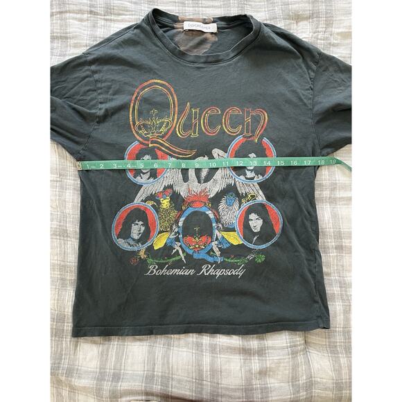 Queen Daydreamer LA Rock Band Grunge USA Black Gray Graphic Shirt Women’s XS - Picture 7 of 9